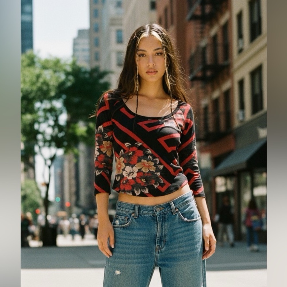 Custo Barcelona Y2K Floral Patterned Black & Red Euro Top